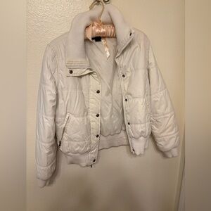 LEI white puffer jacket